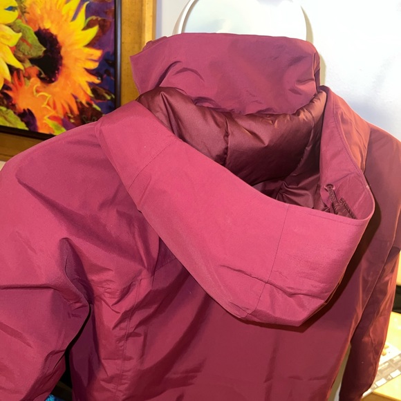 Only one left!!!!! Pantagonia woman’s off-slope jacket ***NWT*** - Picture 4 of 10